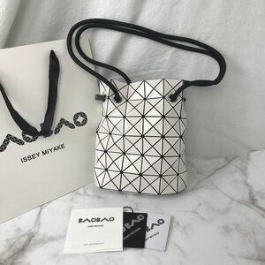 NO.851 NEW BAO BAO ISSEY MIYAKE  WRING shoulder bag Authentic